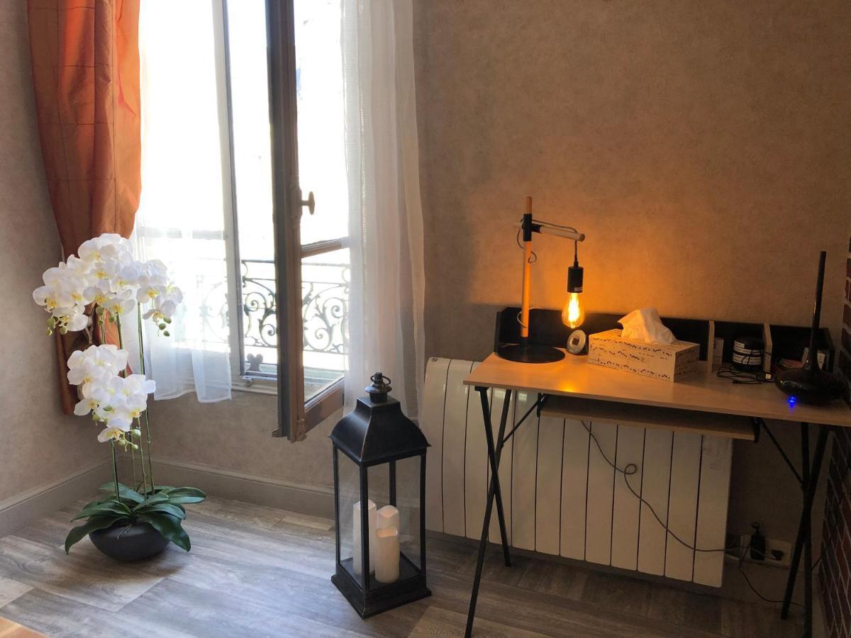 Cote Chateau - Grand Appartement Au Coeur De بلْوا المظهر الخارجي الصورة